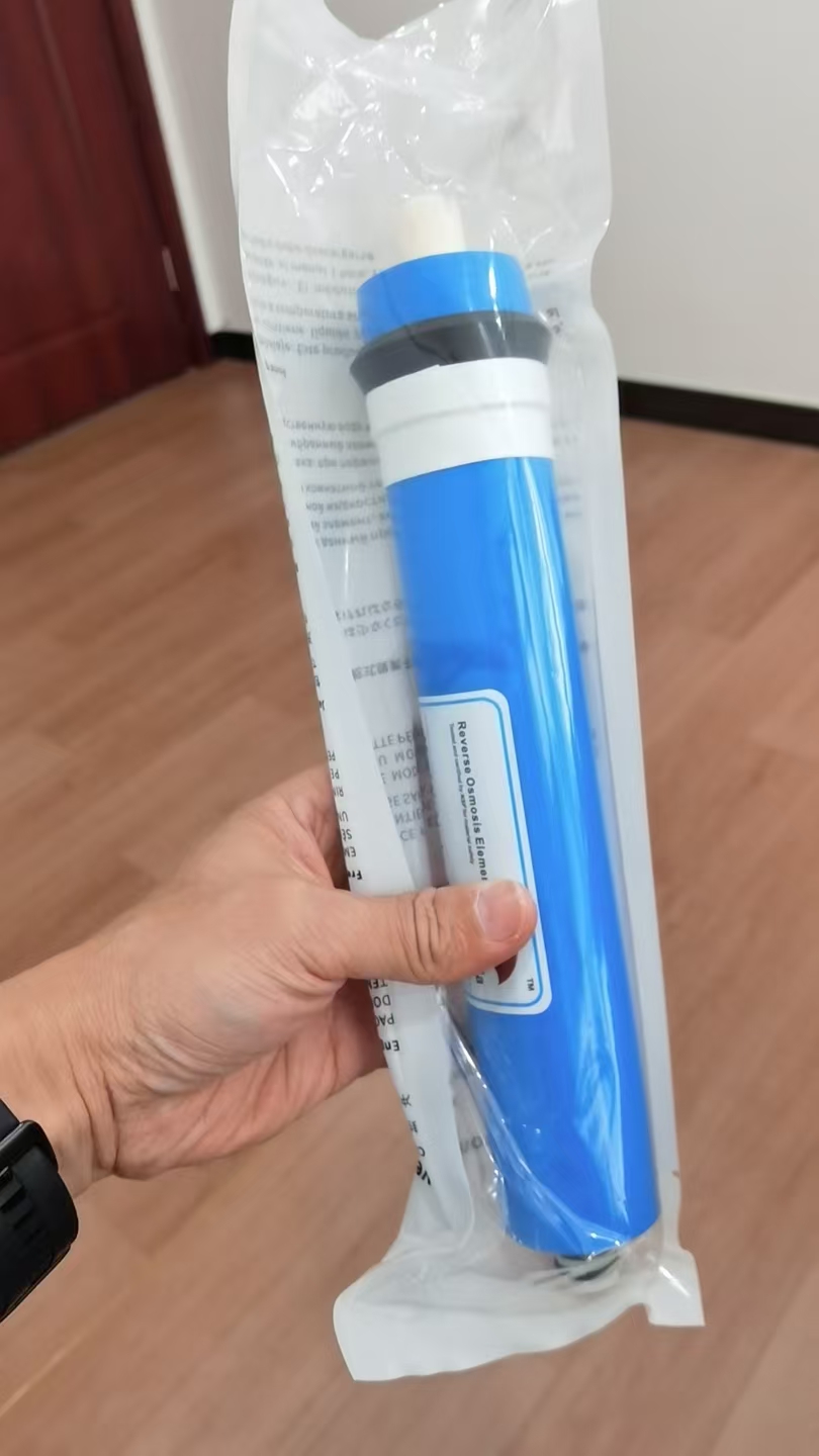 Fejlett 98% -os sótalanítás RO membrán a magas TDS vízhez (2000-3000 ppm) kezelés